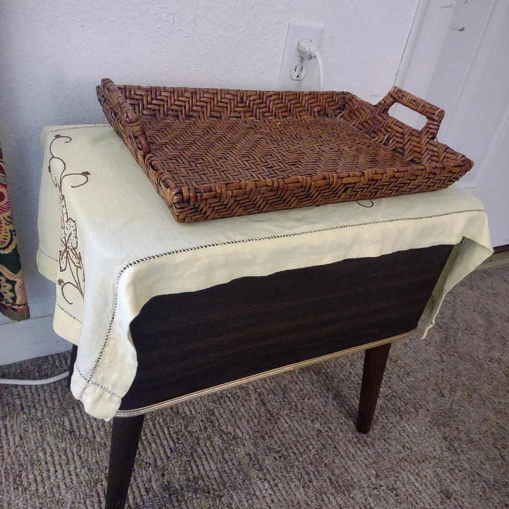 Sunshine Yellow Brown Oak Leaf Vintage Hand Embroidered Table Runner